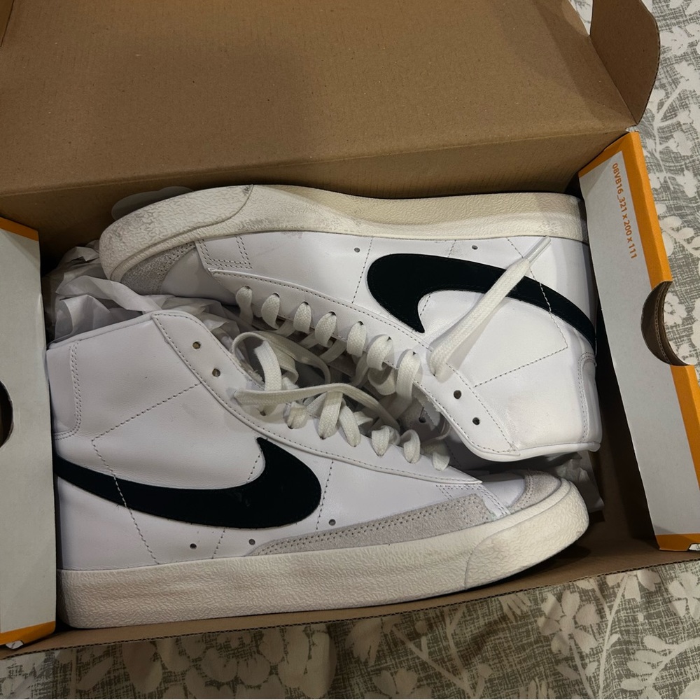 Nike blazer mid 77’